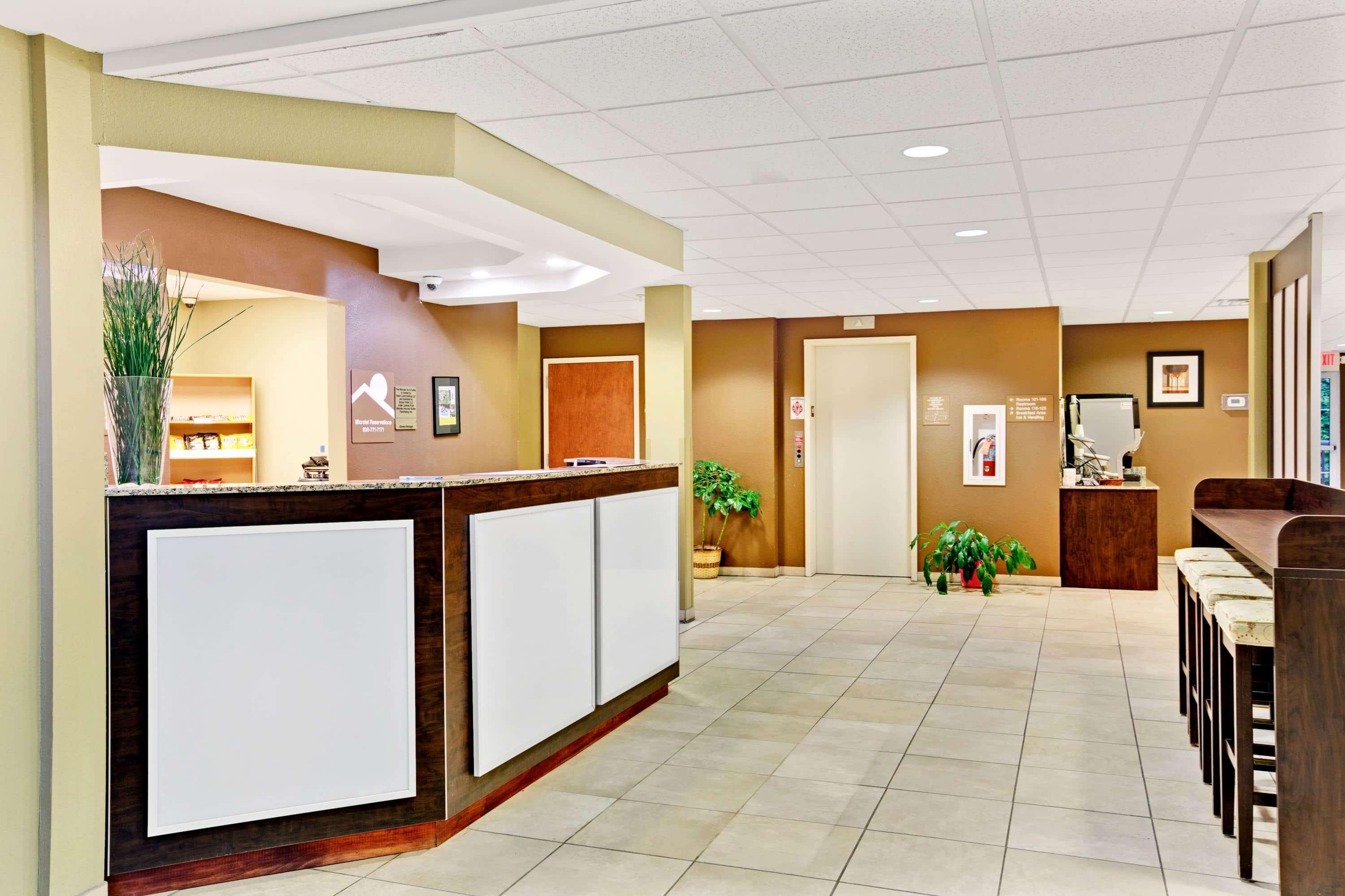 Microtel Inn & Suites By Wyndham Bryson City Exterior foto