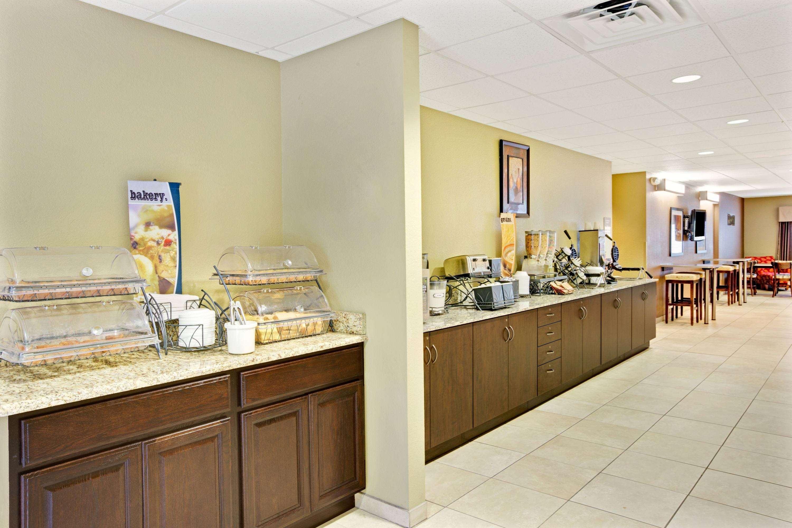 Microtel Inn & Suites By Wyndham Bryson City Exterior foto