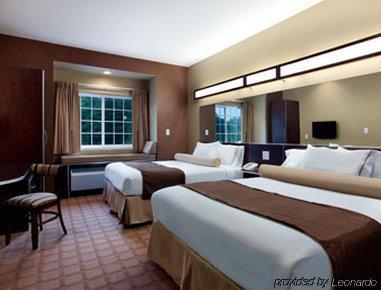 Microtel Inn & Suites By Wyndham Bryson City Habitación foto